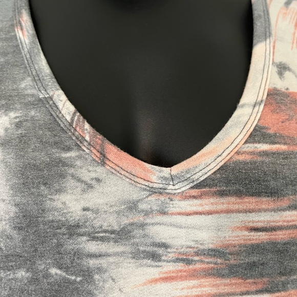 Perfectly Priscilla Super Soft Light Weight Flowy Pink and Gray Top Size XL - Picture 10 of 11